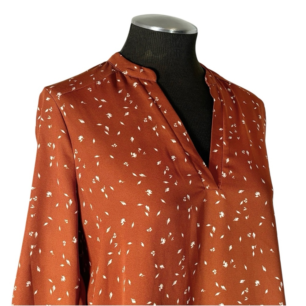 Lush - Warren Pullover Split Neck ¾ Roll Tab Slee… - image 4